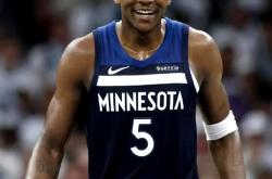 九游APP关于欧篮联赛程吃紧，明尼苏达森林狼关键时刻再遭质疑，引发热议，年轻球员得到机会的信息