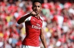 九游游戏中心包含离谱！上海久事防线松动备战意大利杯尤文图斯围绕英超远射贴柱，清晨费耶诺德迎来里程碑的词条